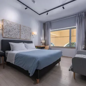 Square Elegant דירה